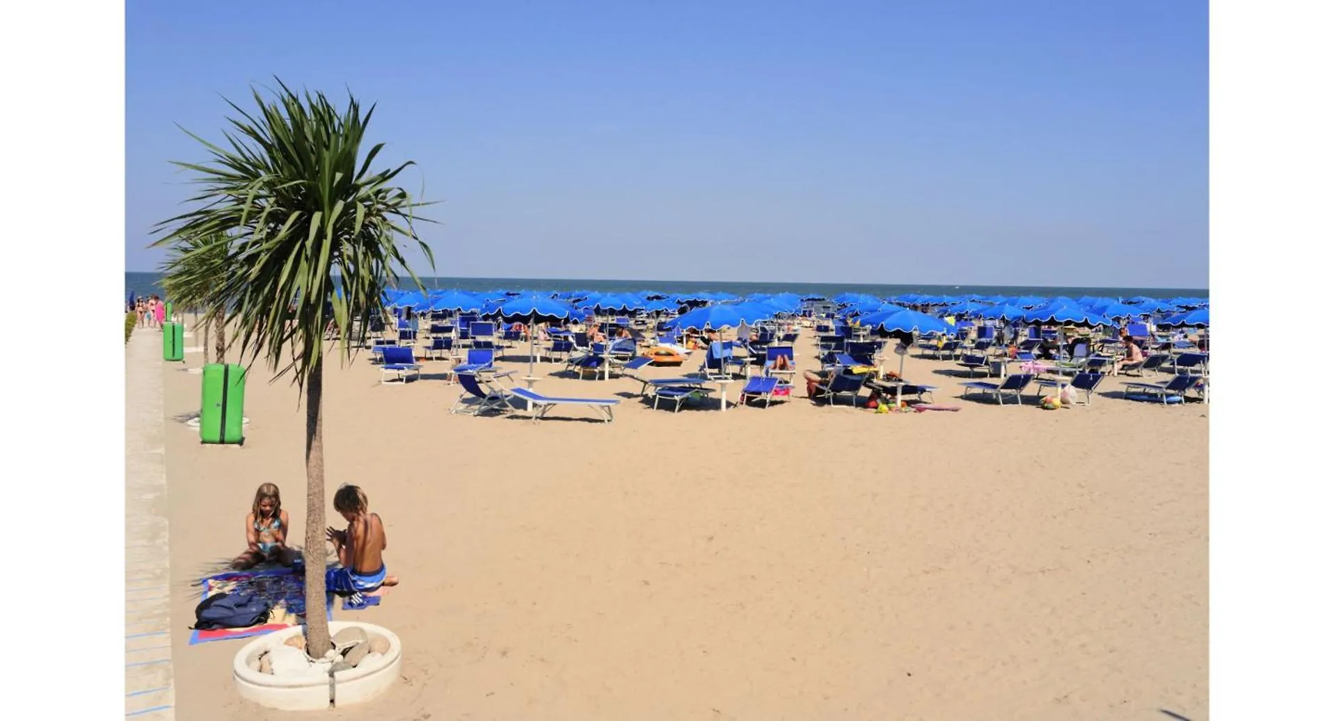 Apartment Joyful Getaway Flat In A Residence With Aircon Rosolina Mare