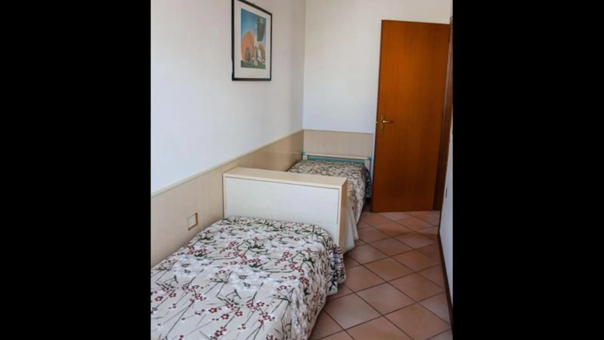 Joyful Getaway Flat In A Residence With Aircon Rosolina Mare Apartment